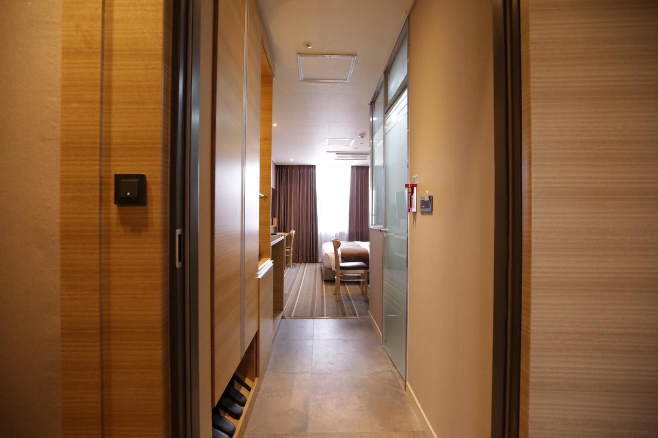 Honors Hotel Hwaseong Exterior foto
