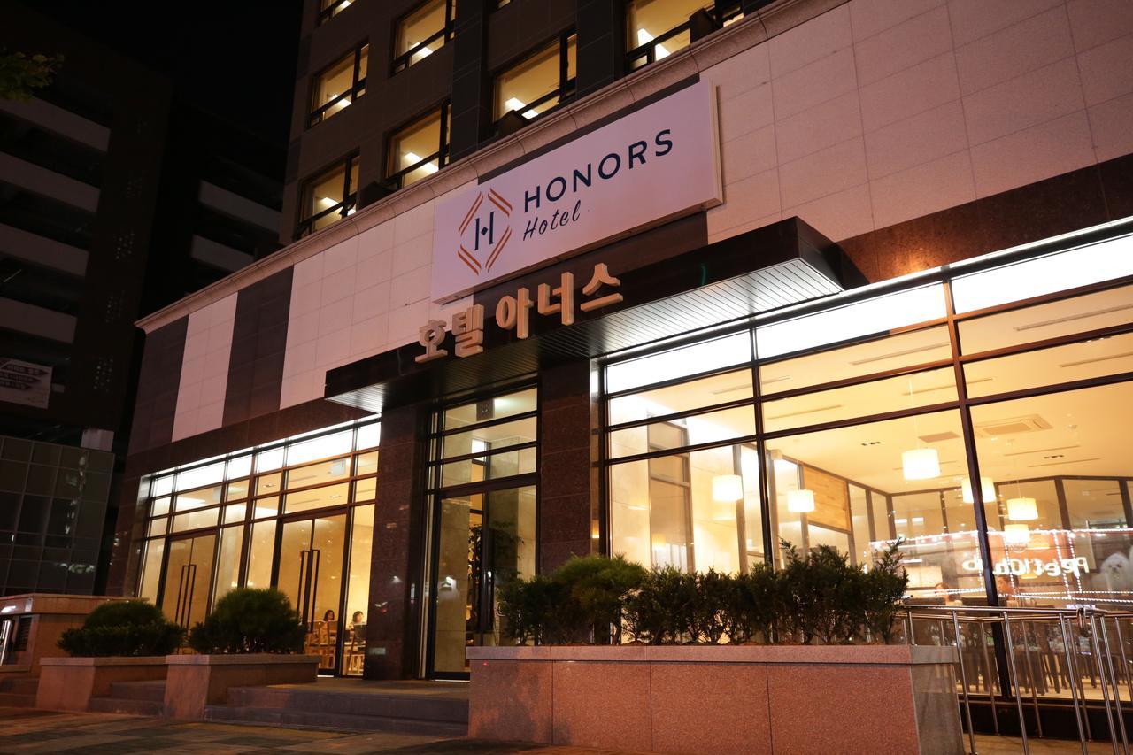 Honors Hotel Hwaseong Exterior foto