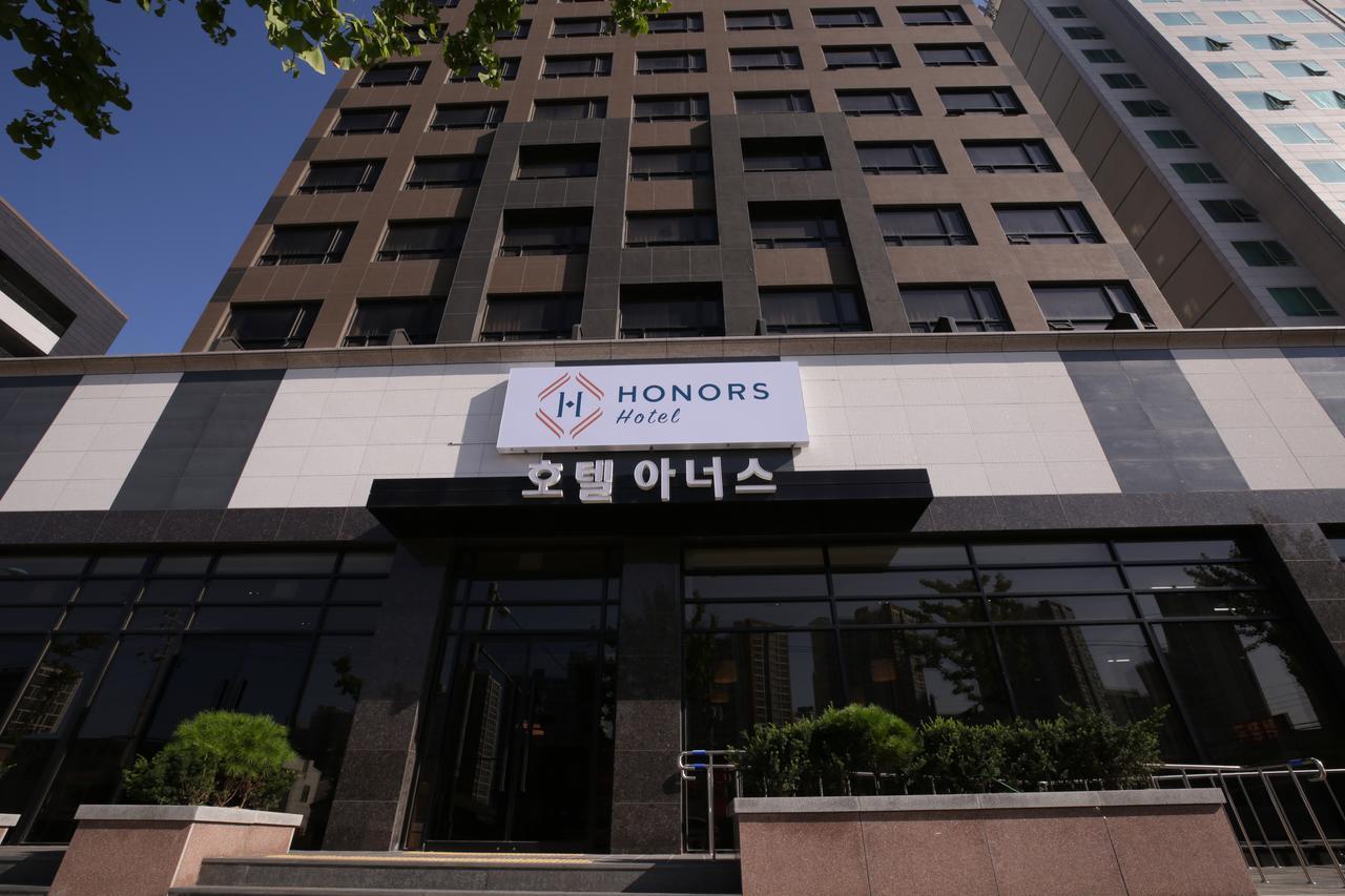 Honors Hotel Hwaseong Exterior foto